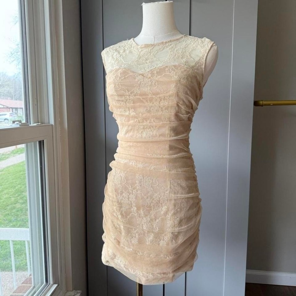 En Crème Women's Lace Bodycon Dress Beige Ruched Size S/P